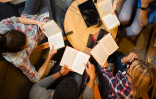 L'apéro (virgin) littéraire à la bibliothèque de Saleilles