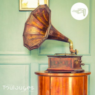 MEDIATHEQUE TOULOUGES - EXPOSITION
